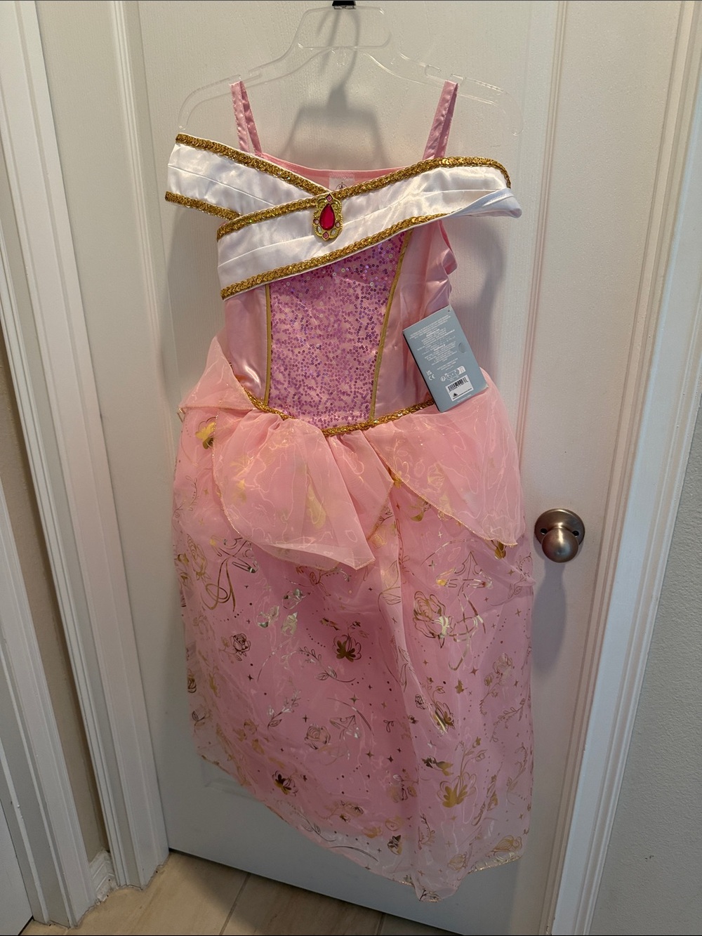 Disney princess Aurora costume from sleeping beauty brand new size 13 tags on